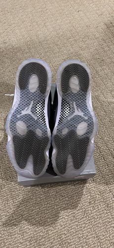 Men's Size 12 (Women's 13) Air Jordan 11 Shoes