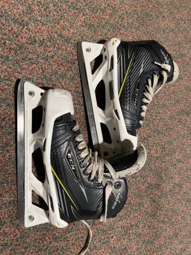 Used CCM Regular Width  Size 6.5 Tacks 4092 Hockey Goalie Skates