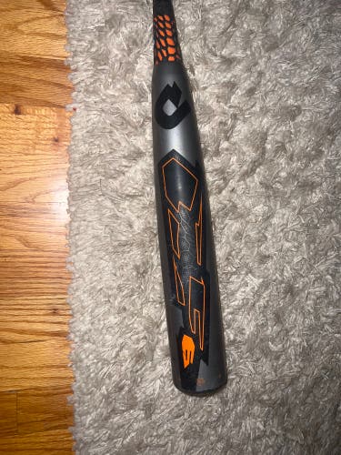 Used USSSA Certified DeMarini (-8) 23 oz 31" CF6 Bat