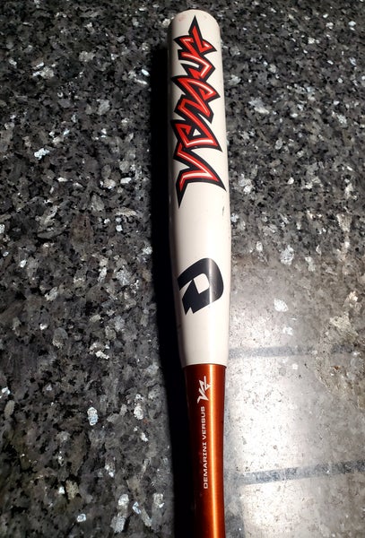 " HOT 2012 DEMARINI VERSUS BAT (-3) 30 oz 33" BBCOR CERT