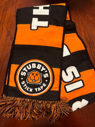 Stubbys hockey winter scarf.