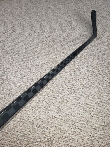 PRO RED Line Hockey Stick: Left/Laine Curve/85 Flex