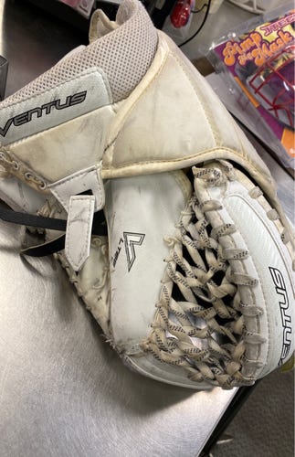 Vaughn Ventins LT88 catcher catch glove Used White Senior Regular