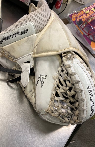 Vaughn Ventins LT88 catcher catch glove Used White Senior Regular