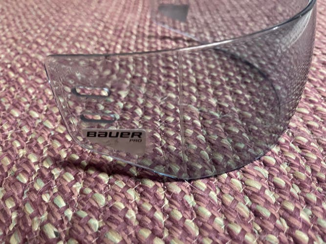 Used Medium Bauer Pro Straight Visor Clear