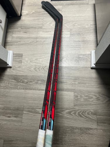 Jetspeed FT4 Pro Hockey Stick - 2 PACK