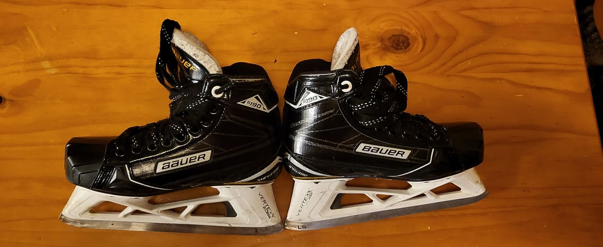 Junior Used Bauer Supreme S190 Hockey Goalie Skates Regular Width Size 3