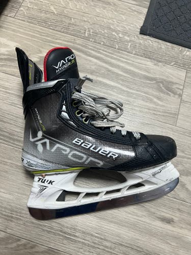 Bauer Vapor Hyperlites Skates