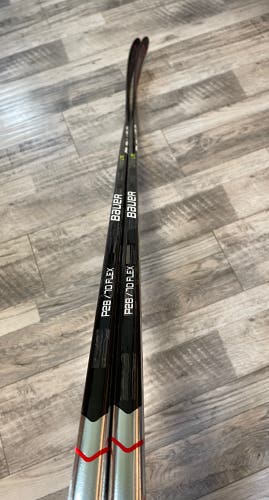 New 2 Pack! 70 Flex Left Hand P28 Vapor Hyperlite Hockey Sticks