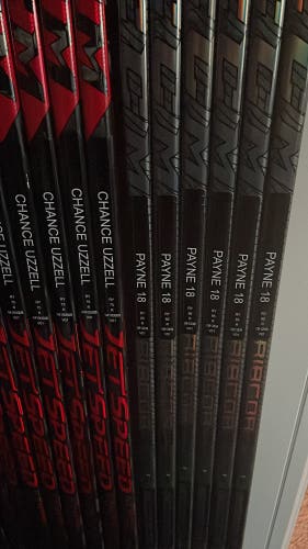 Senior Left Hand P28 Pro Stock Jetspeed FT4 Pro Hockey Stick