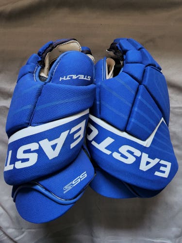 New Easton Stealth Gloves 14"