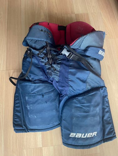 Senior Medium Bauer Vapor X 7.0 Hockey Pants