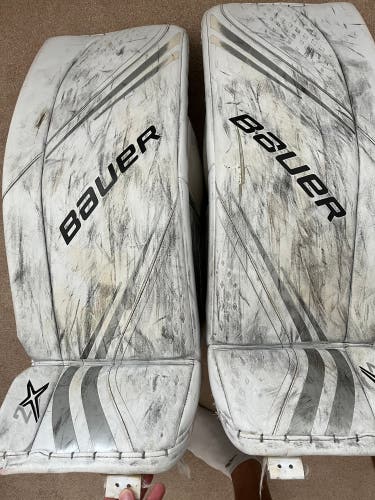 Senior SMALL (32”) Bauer Vapor 2X Goalie Leg Pads