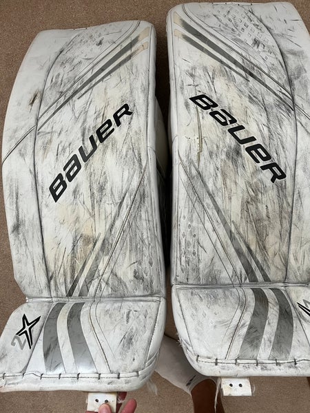 Senior SMALL (32”) Bauer Vapor 2X Goalie Leg Pads