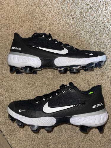 Nike React Alpha Huarache Elite 3 Low molded baseball cleats
