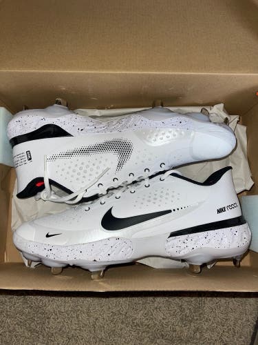 Nike Alpha Huarache Elite 3 Low metal baseball cleats
