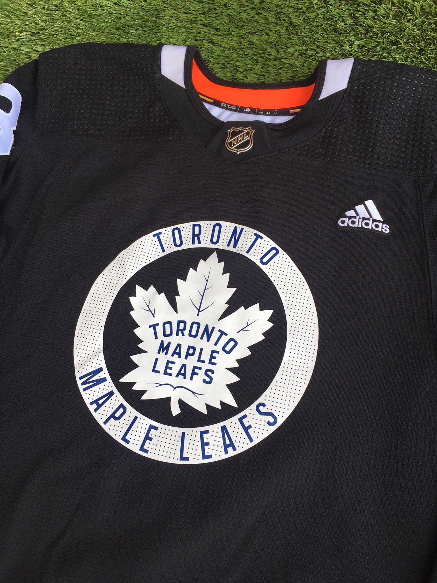maple leafs practice jersey
