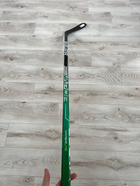 Dallas Stars Custom Right Handed P28 Bauer Vapor Hyperlite Hockey