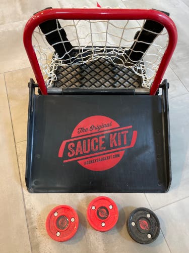 Hockey sauce kit