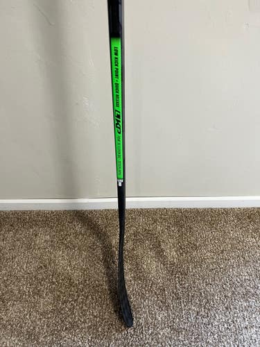 Intermediate New Right Handed CCM Ribcore Trigger 6 Pro Hockey Stick P28