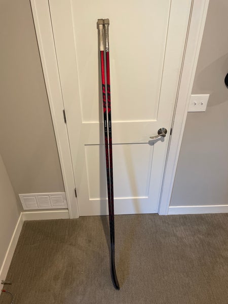Senior Right Handed P92M Pro Stock Jetspeed FT4 Pro Hockey Stick
