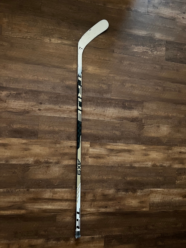 Senior Right Handed PM9 Pro Stock AX9 Hockey Stick