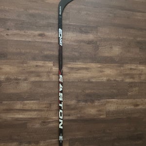 Senior Right Handed Mid Pattern  EQ50 Hockey Stick