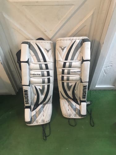 31+1 Vaughn Velocity V5 Goalie Leg Pads