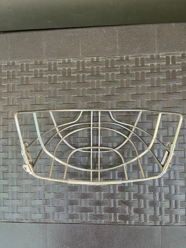 Senior Bauer Goalie Mask