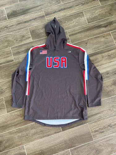 Dynamic Long Sleeve Hooded Shirt