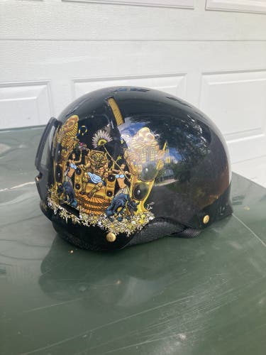 Unisex Medium  Helmet