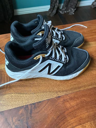 Black Men's Size 7.0 (Women's 8.0) New Balance Shoes