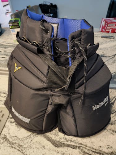New Medium Vaughn Goalie Pants