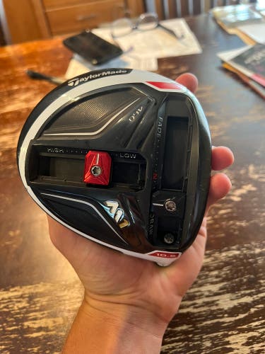 Taylormade M1 10.5 Driver head with head cover
