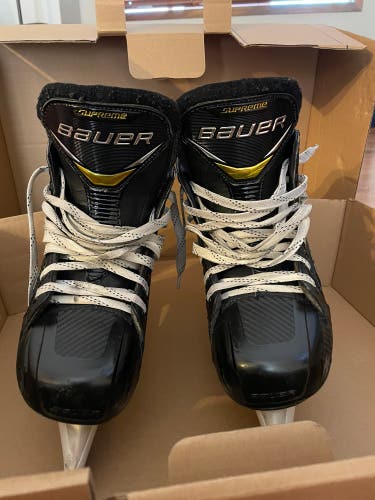Junior Bauer Regular Width Size 6 Supreme UltraSonic Hockey Goalie Skates