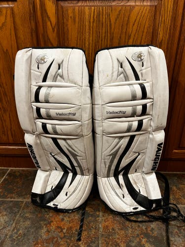 24" Vaughn Velocity VPG-7100 Goalie Leg Pads