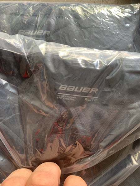 29 Bauer Team Polo’s