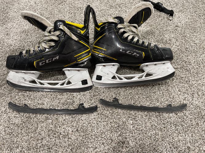 Ccm super tacks size 4.5 D