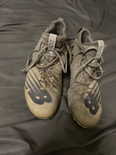 White Men's Size 11 (Women's 12) Mid Top Burn X Mid