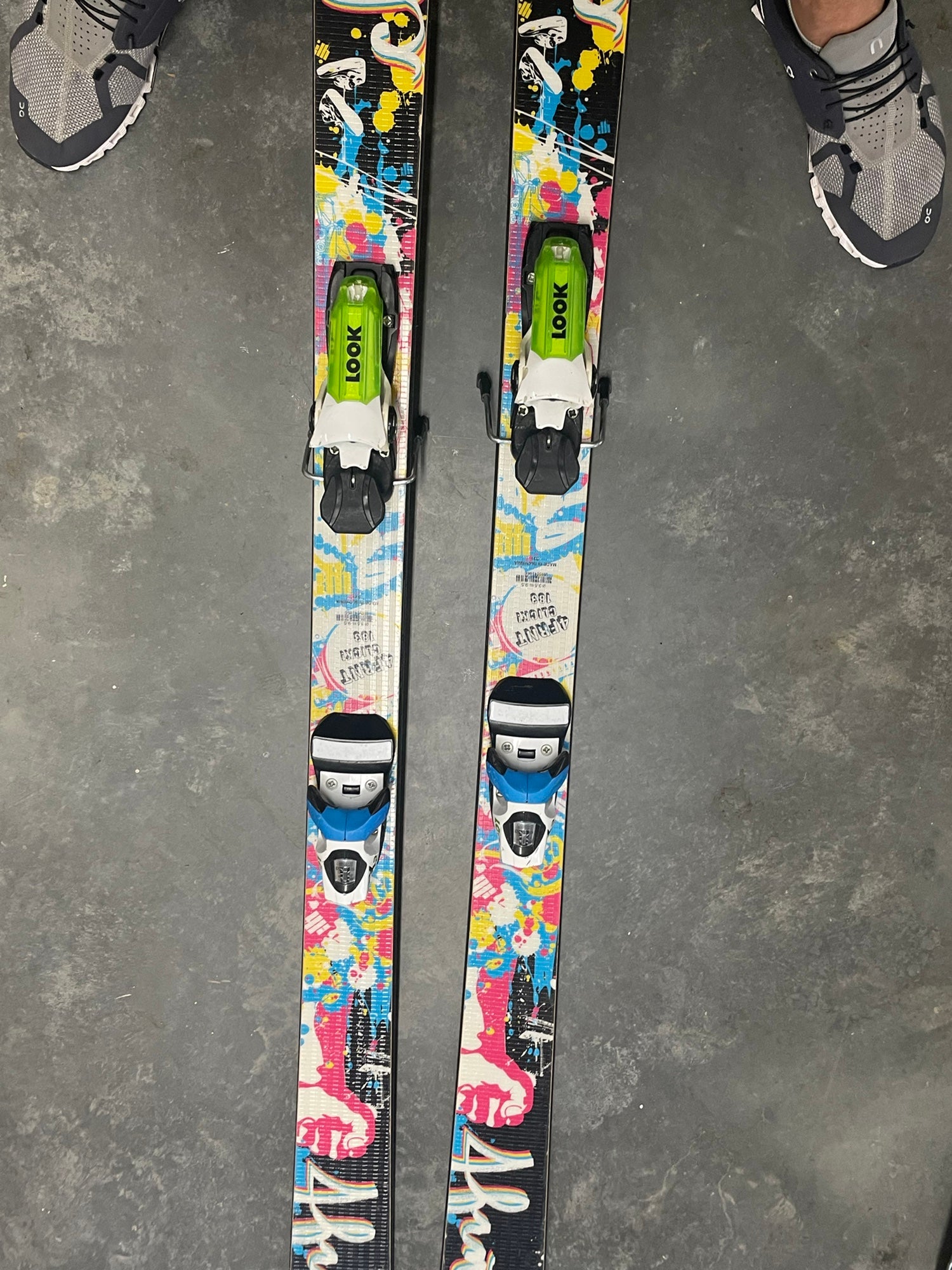 4frnt ski poles