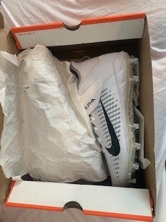 New Men's Size 14 (Women's 15) Molded Cleats Nike Mid Top Alpha Menace Pro