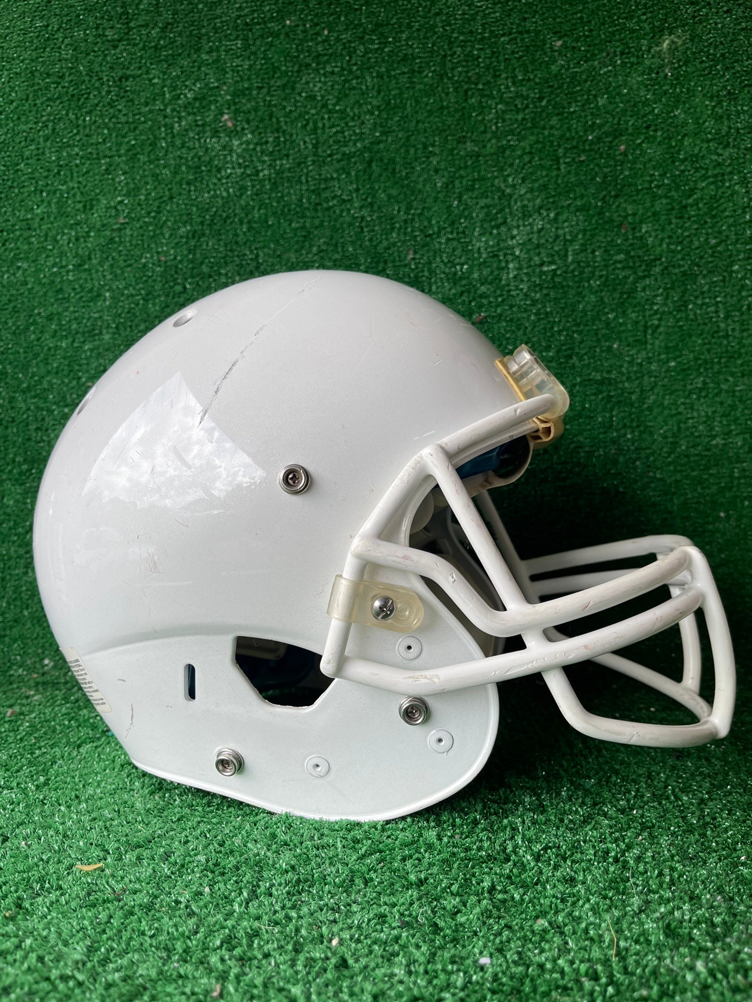 Adult Large - Schutt DNA Football Helmet - White | SidelineSwap