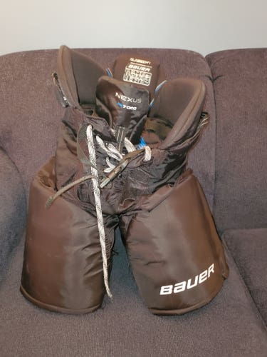 Youth Used XL Bauer Nexus N7000 Hockey Pants