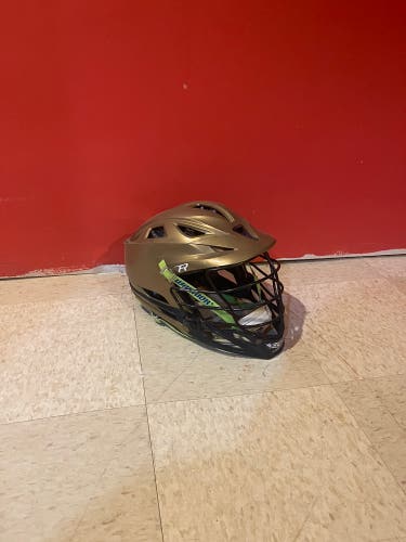Player's Cascade R Helmet