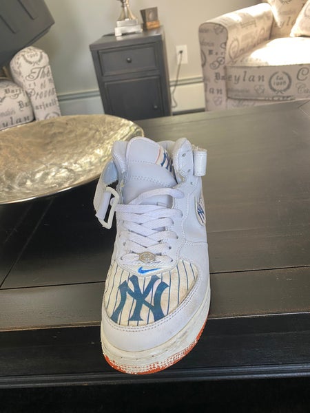 New York Yankees Custom Nike Air Force 1 Shoes