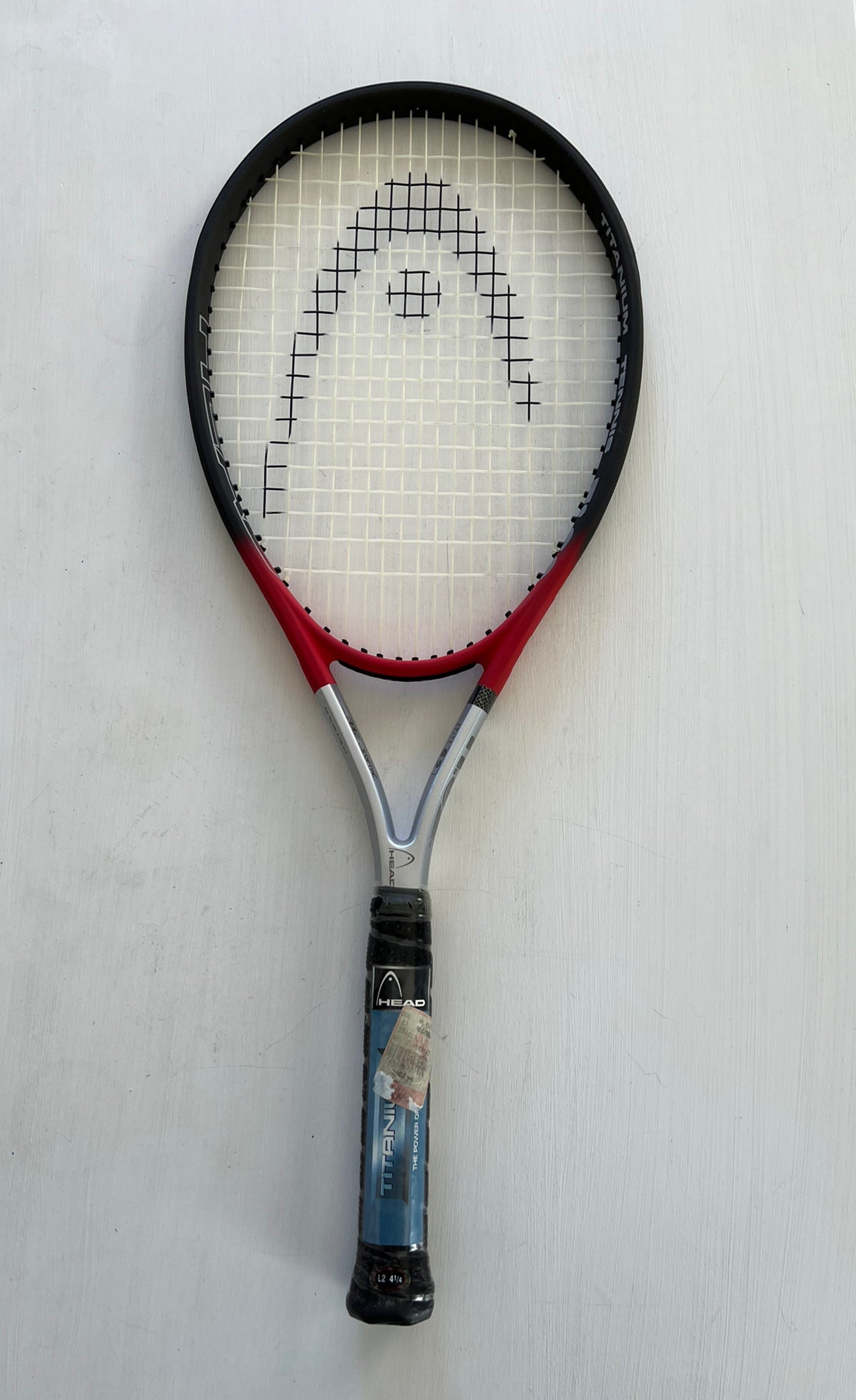 New Dunlop Precision 98 Tour 18x20 11.1oz 4 1/4 grip Strung Tennis Racquet 