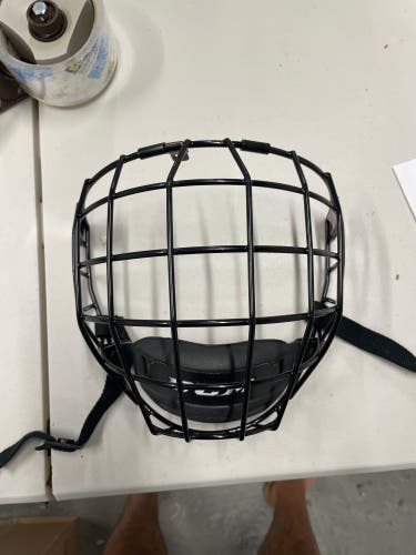 Ccm FM580 Medium Black Cage BRAND NEW