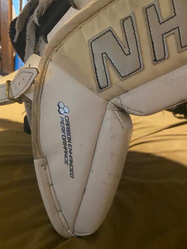 Used 32" Vaughn Pro V Elite Goalie Leg Pads pro carbon