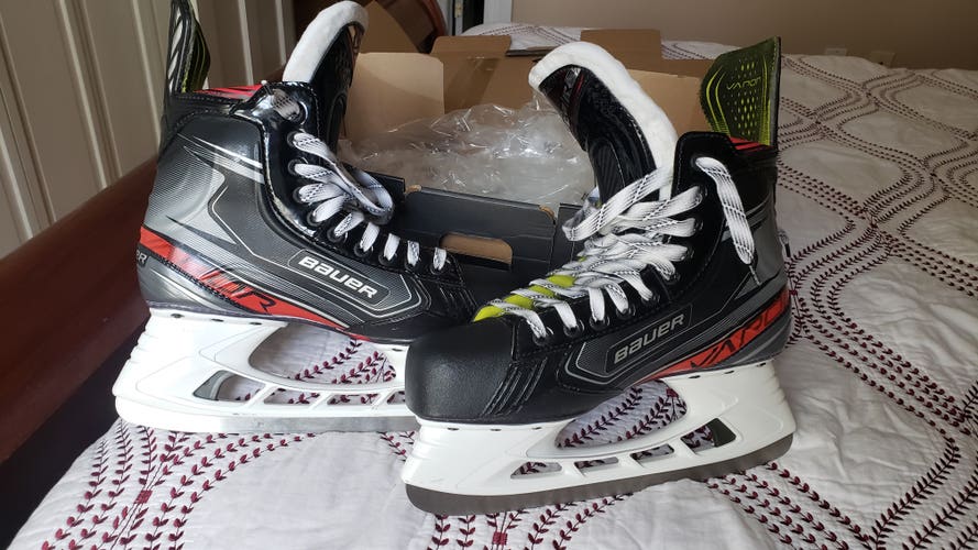 Senior New Bauer Vapor X2.9 Hockey Skates Regular Width Size 8