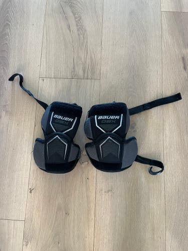 Bauer GSX Youth Goalie Knee Guards